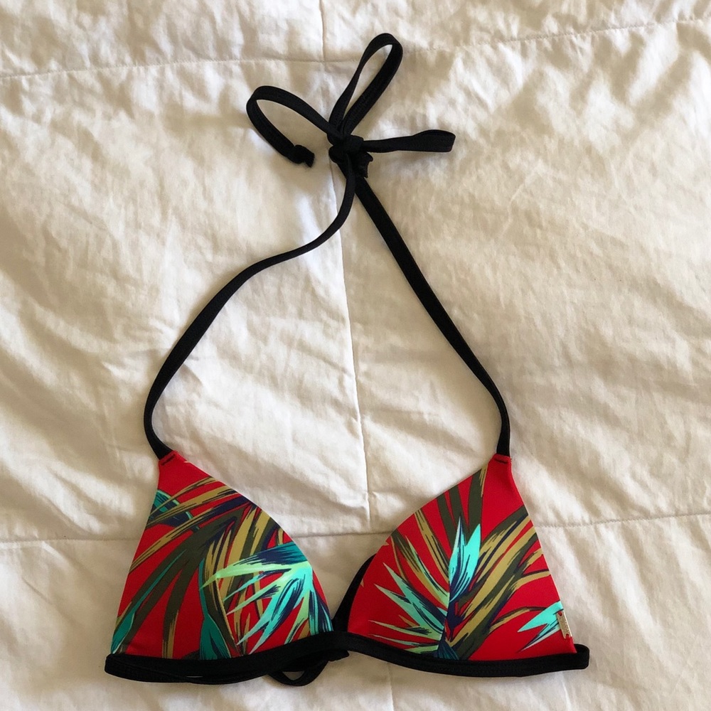 PINK Victoria’s Secret bikini top